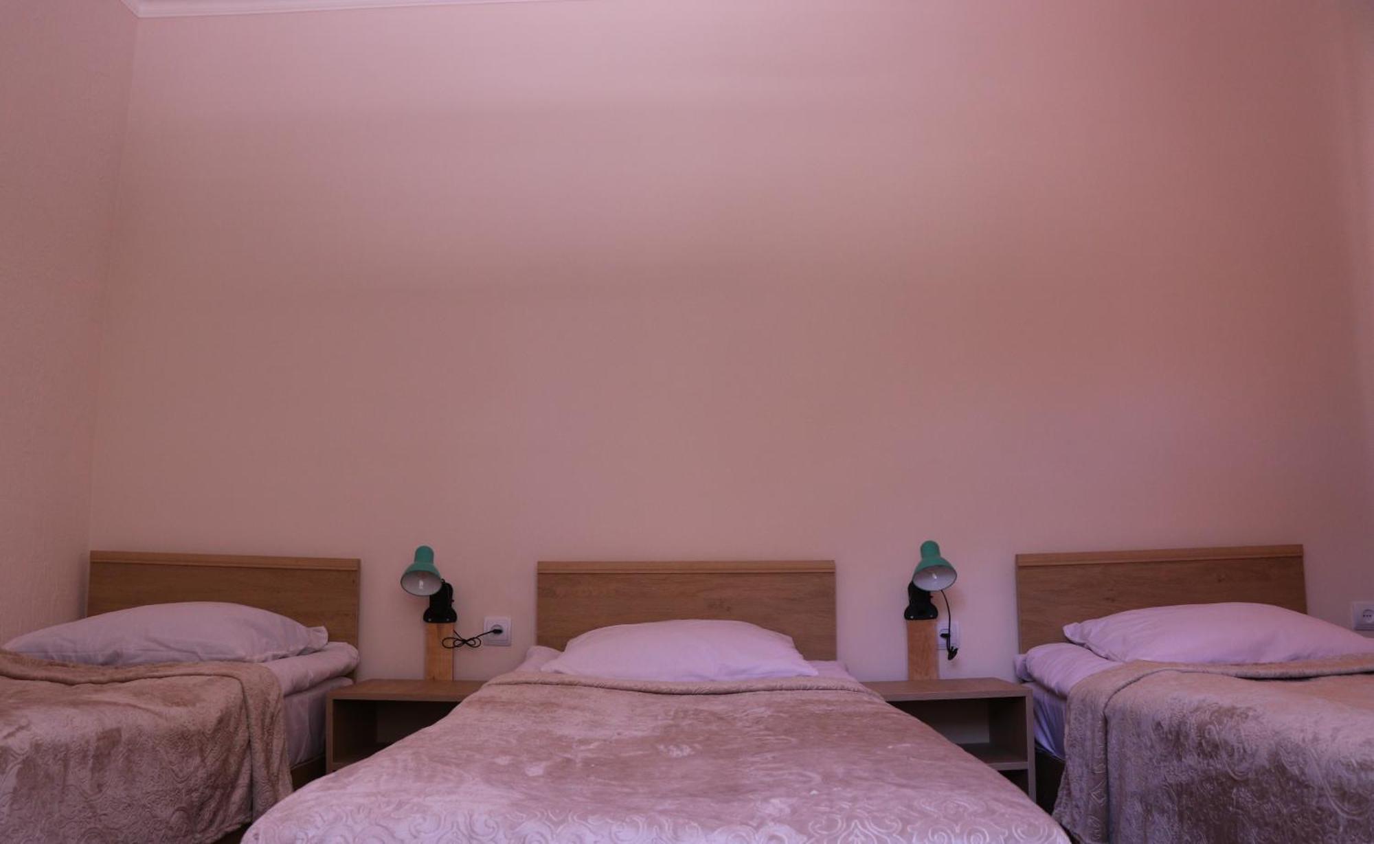 Legend Guest House Yekhegis Extérieur photo