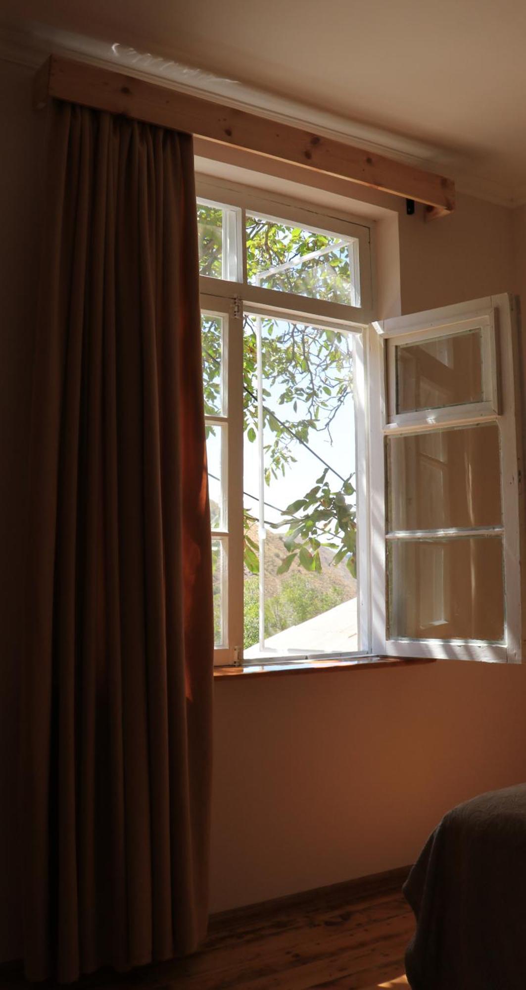 Legend Guest House Yekhegis Extérieur photo
