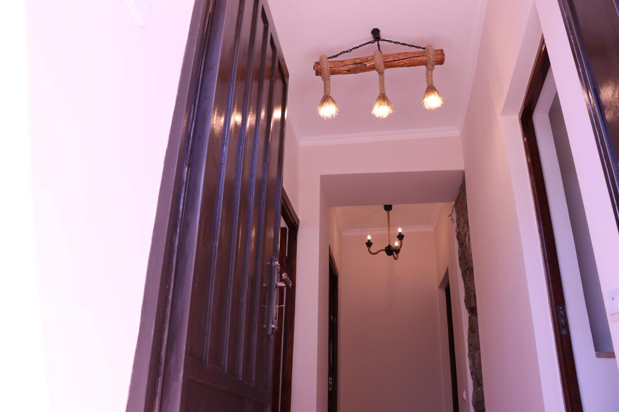 Legend Guest House Yekhegis Extérieur photo