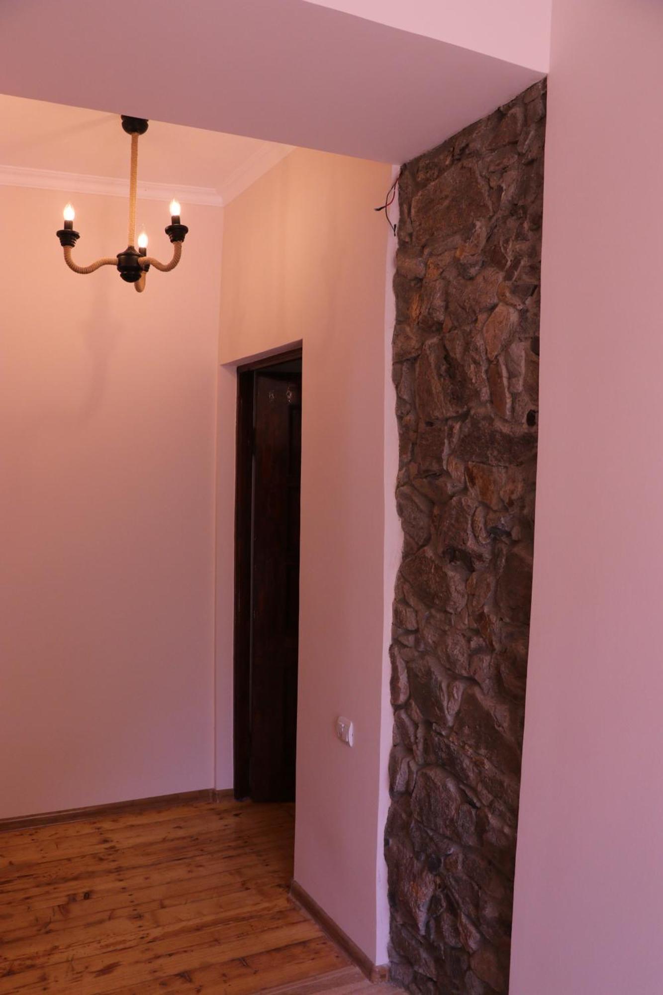 Legend Guest House Yekhegis Extérieur photo